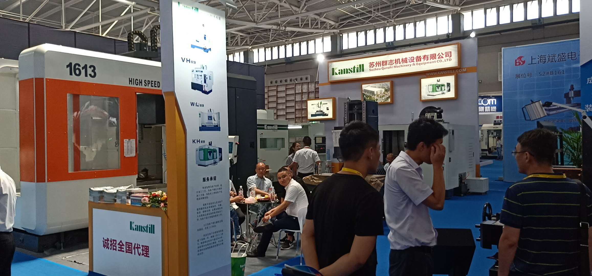 群志公司參加2018年8.2-8.6在青島舉辦的國(guó)際機(jī)床展覽會(huì)，現(xiàn)場(chǎng)簽單數(shù)臺(tái)，收獲頗豐